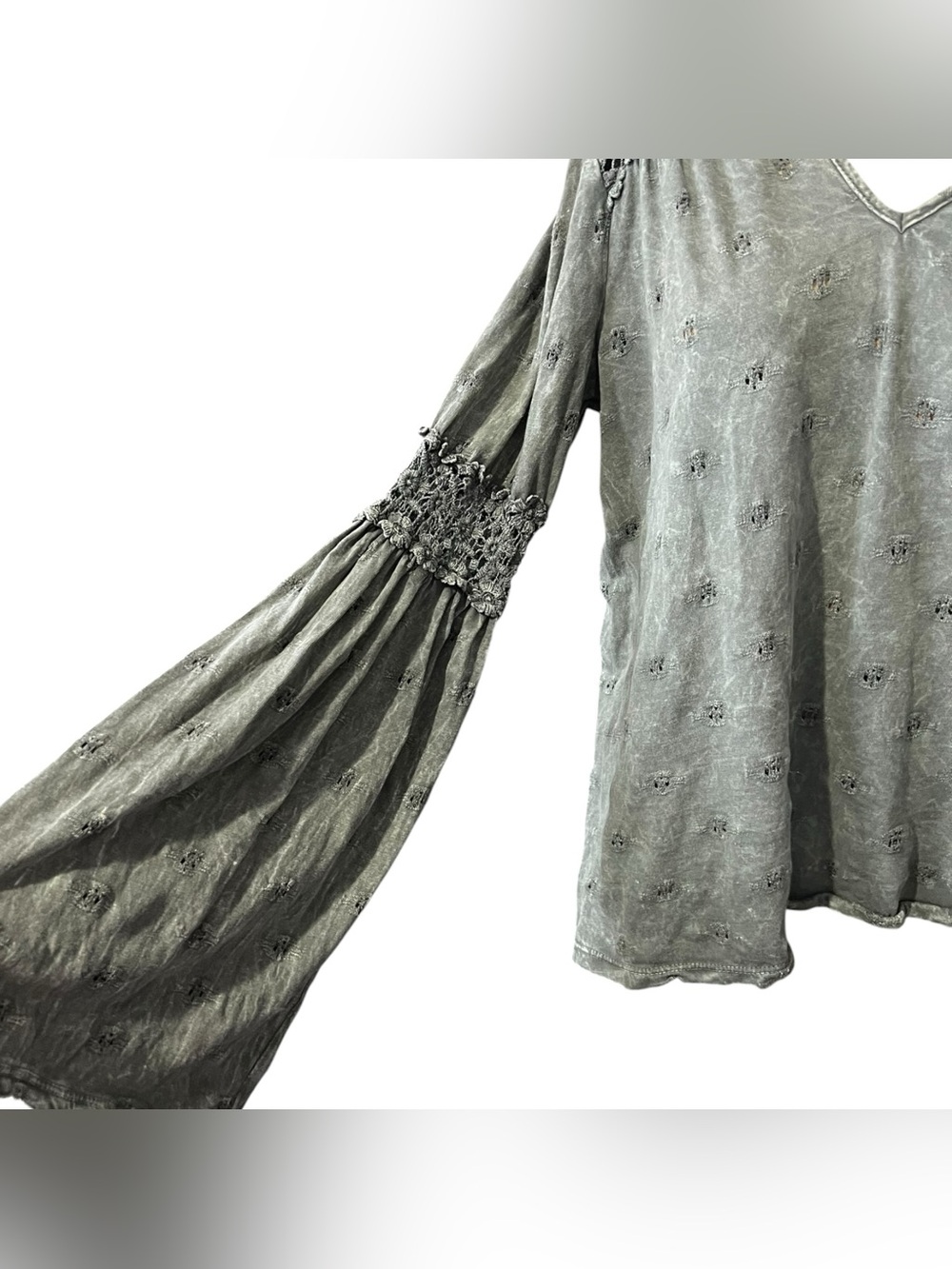 Anthropologie Eri + Ali 100% Cotton Bell Sleeve Crochet-Accent Top Like New S - Picture 2 of 9